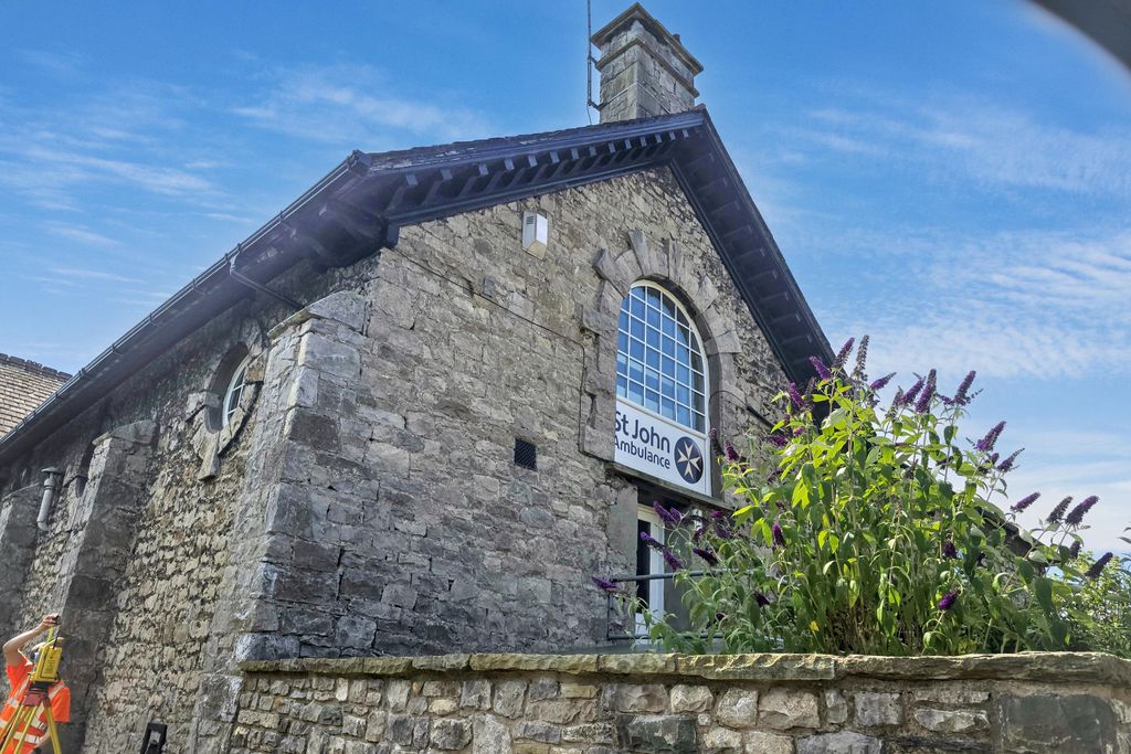 Property photo 2 of 13 St John Ambulance, Sandes Avenue, Kendal La9 4Ll