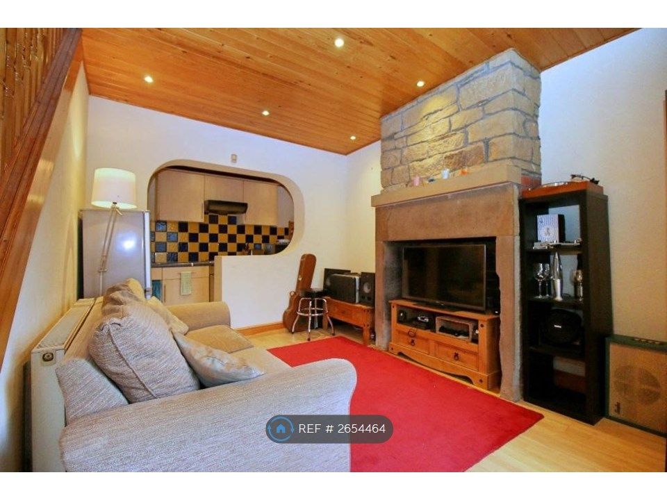 Property photo 1 of 22 Lounge