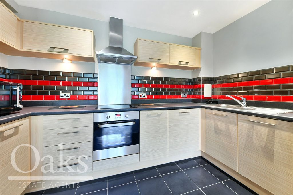Property photo 3 of 8 Picture No. 05