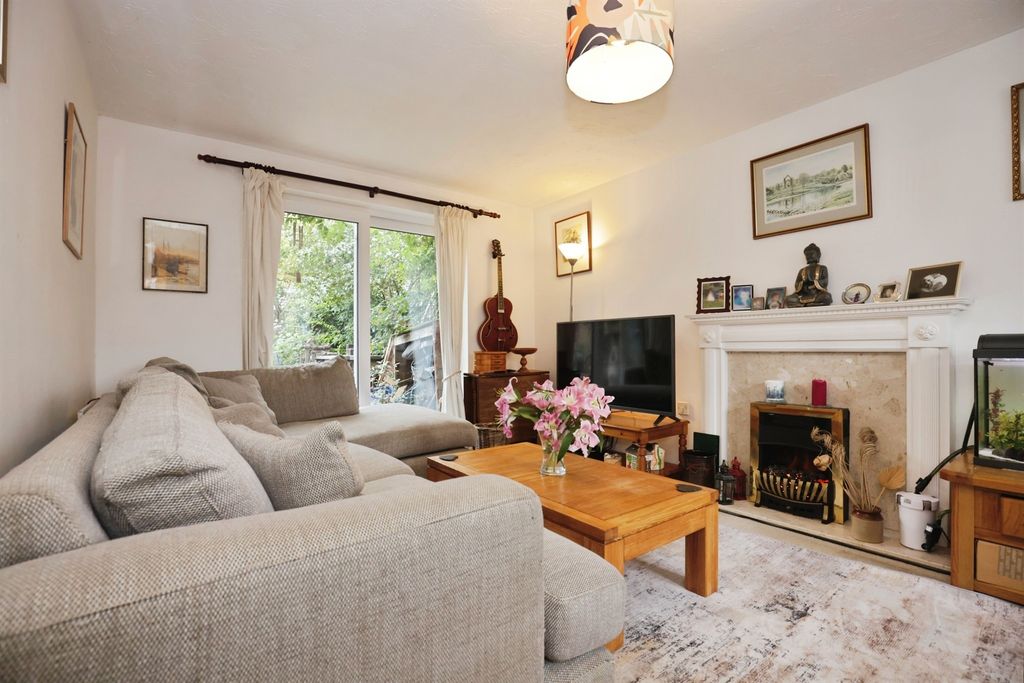 Property photo 2 of 15