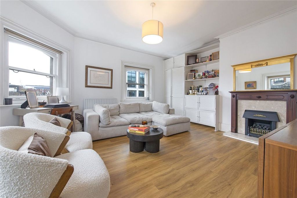 Property photo 3 of 6