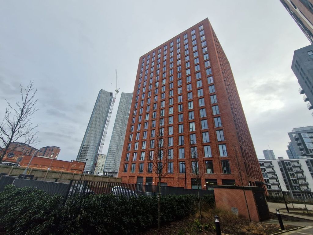 Property photo 1 of 11