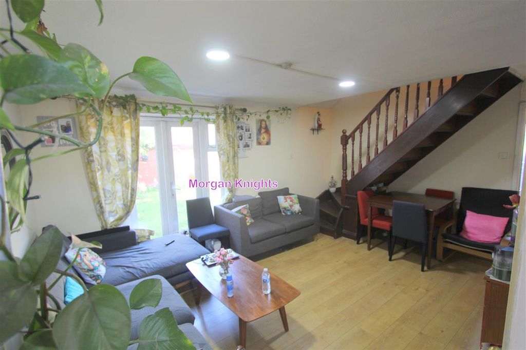 Property photo 2 of 18 Living Room: