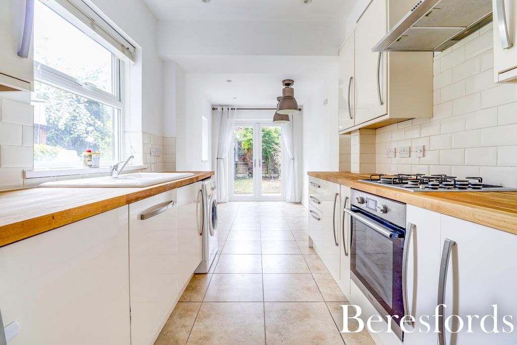 Property photo 2 of 14 Picture No. 01