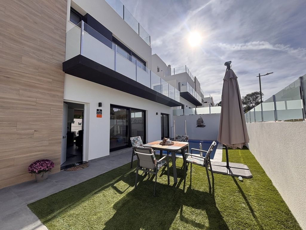 Property photo 3 of 39