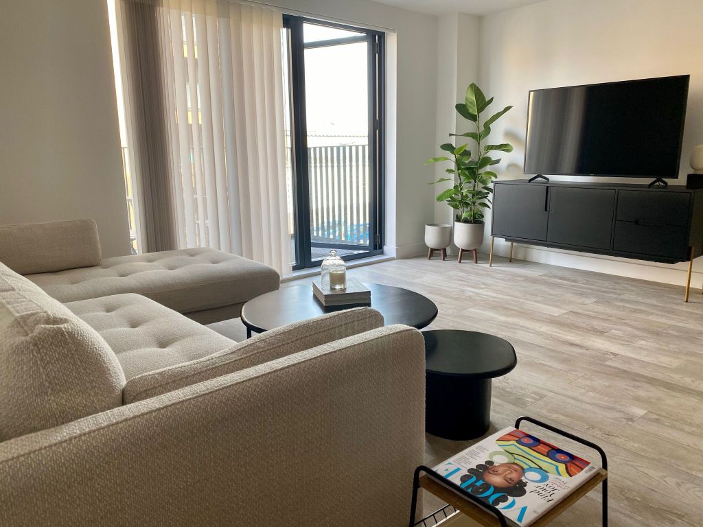 Property photo 3 of 16