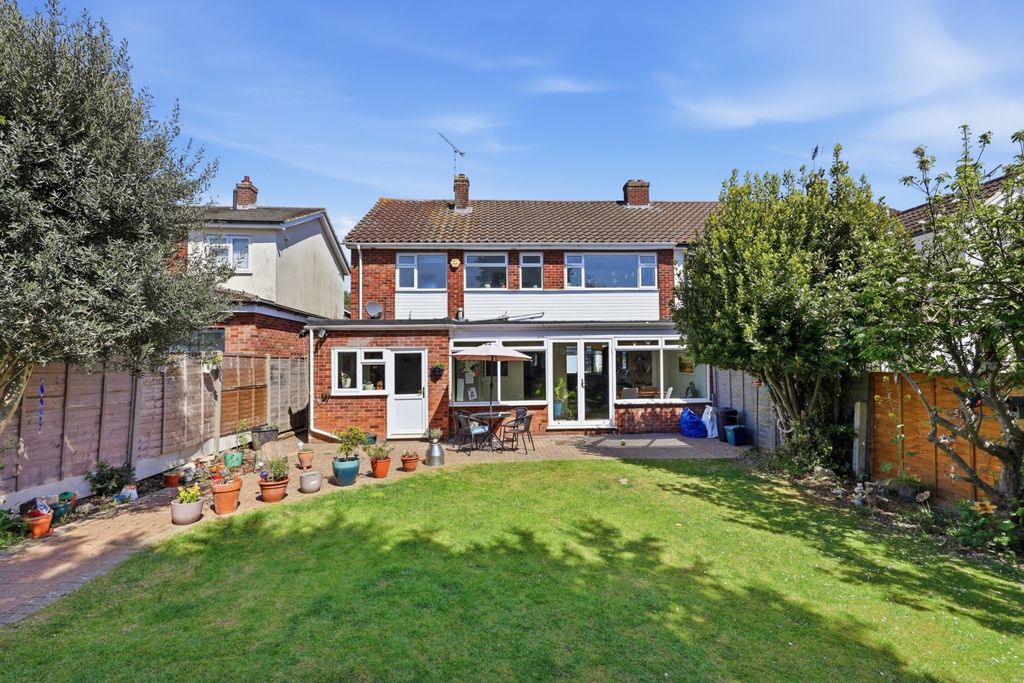 Property photo 2 of 19 Picture No. 35