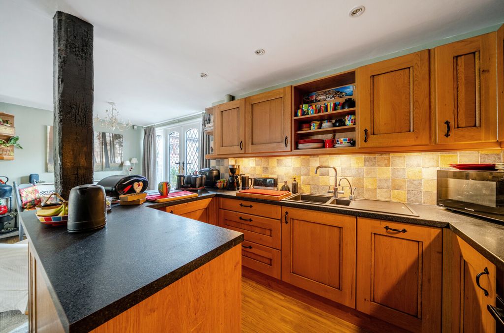 Property photo 3 of 17 1530361-5-1A11c92...