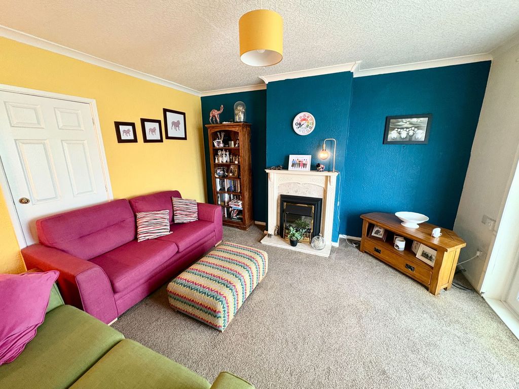 Property photo 3 of 21