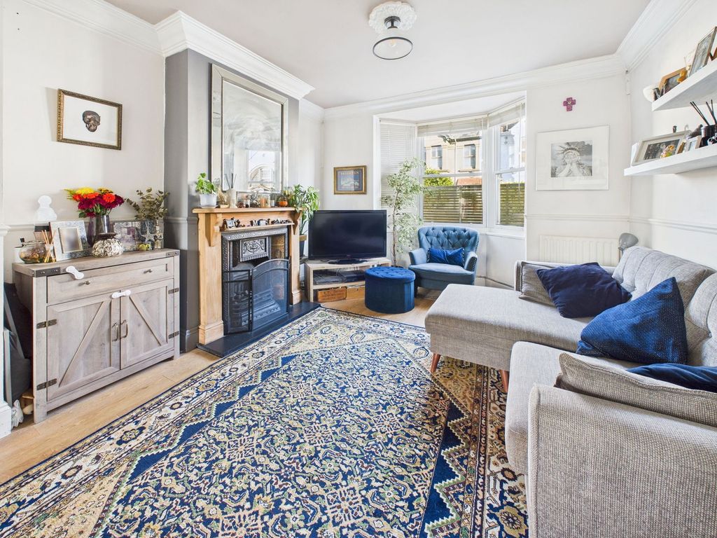 Property photo 2 of 14