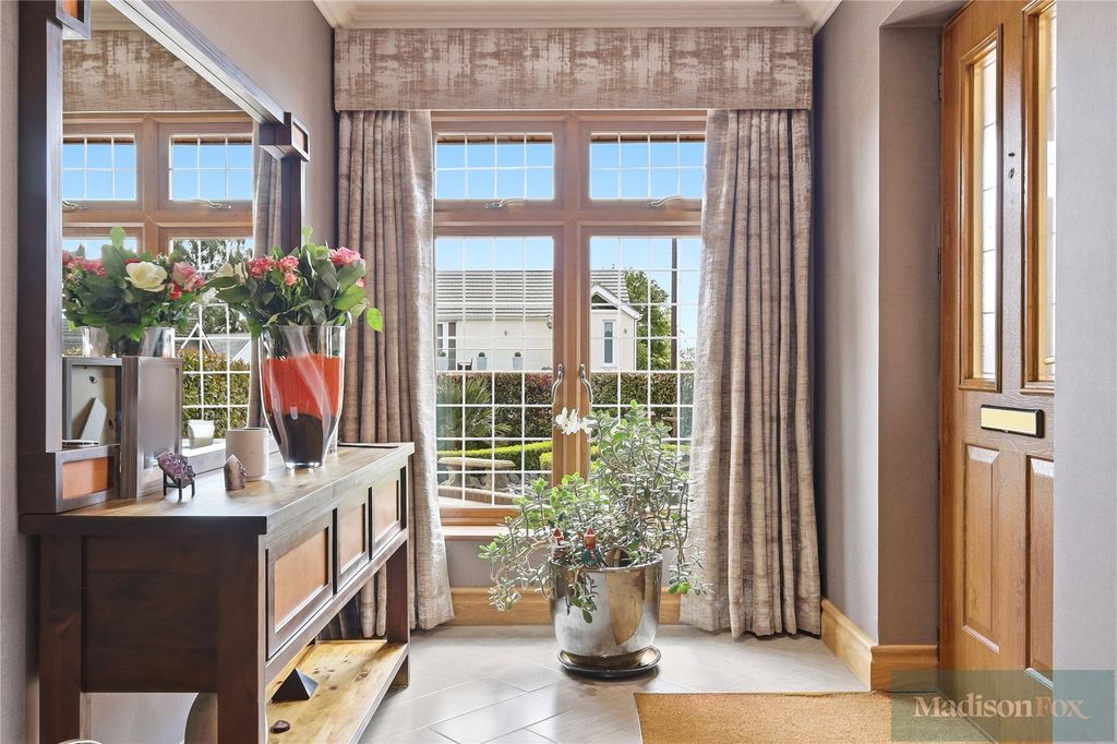 Additional image 17 of 5 bed detached house for saleWest View, Loughton, Essex IG10
