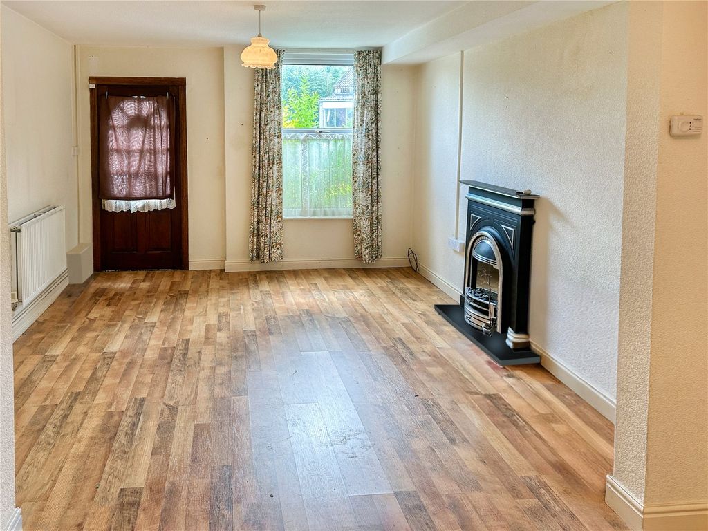 Property photo 3 of 9 Picture No. 12