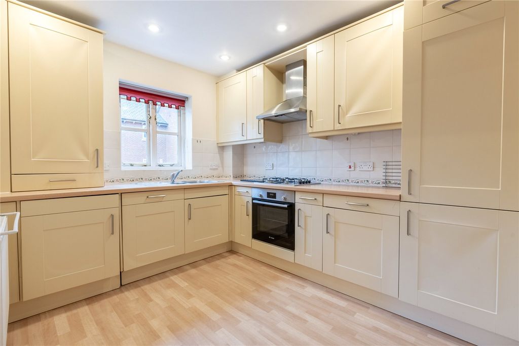 Property photo 2 of 10 Picture No. 56