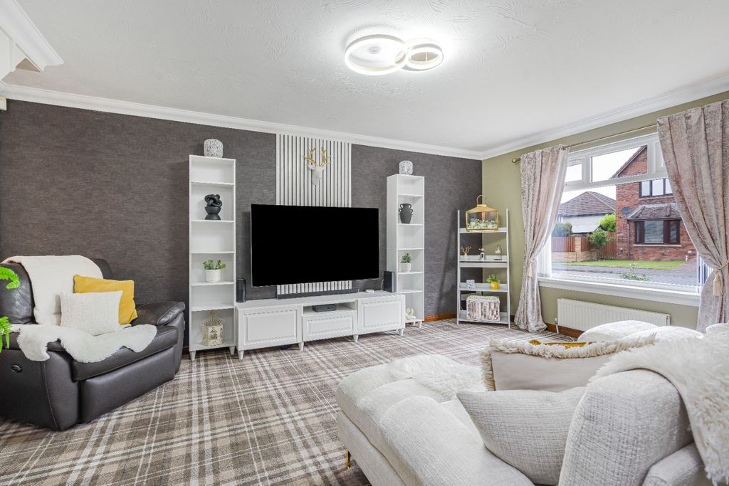 Property photo 2 of 43 5236823