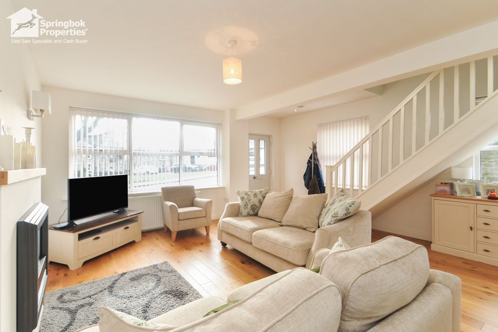 Property photo 2 of 11 Image 2