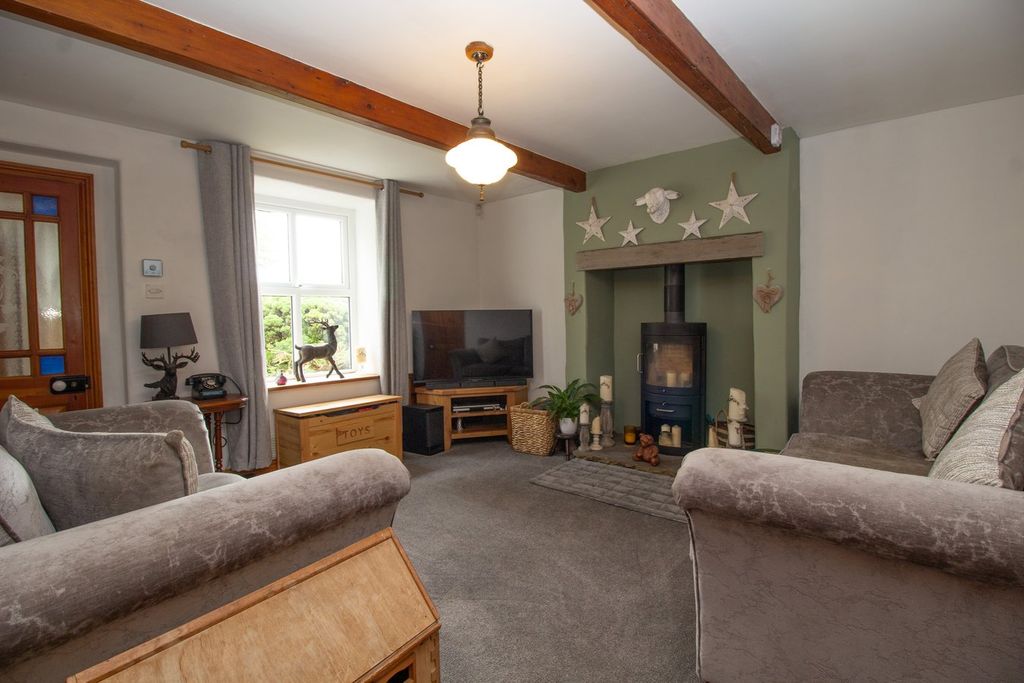 Property photo 3 of 23