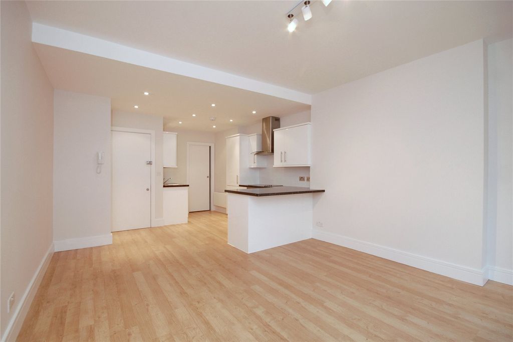 Property photo 1 of 4