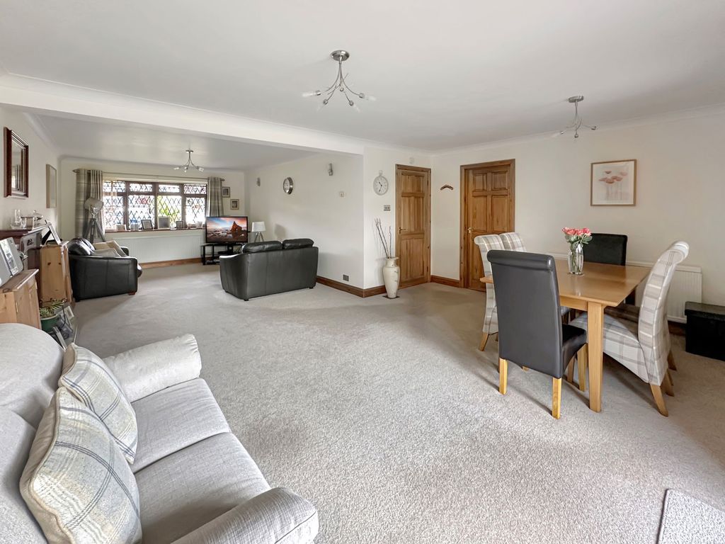 Property photo 3 of 26