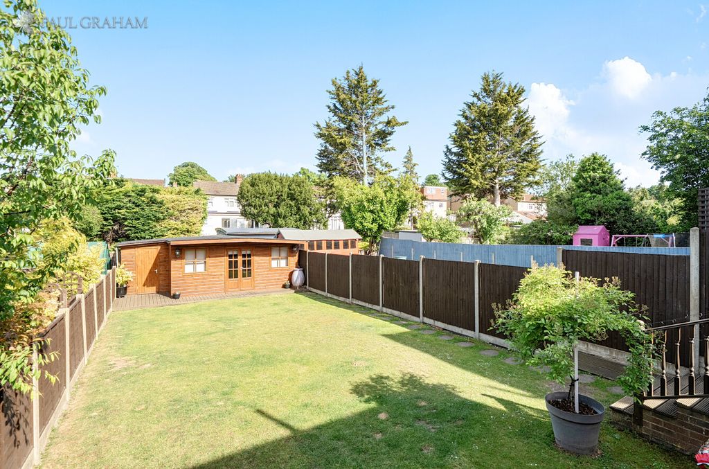 Property photo 3 of 19 8E5d4B28-6267-448E-Adc0-c295Ab055392