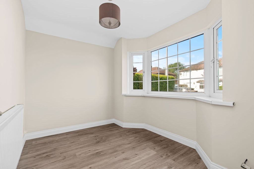 Property photo 3 of 29