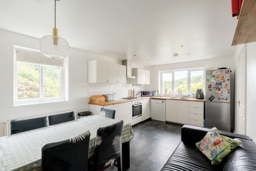 Property photo 1 of 29 1