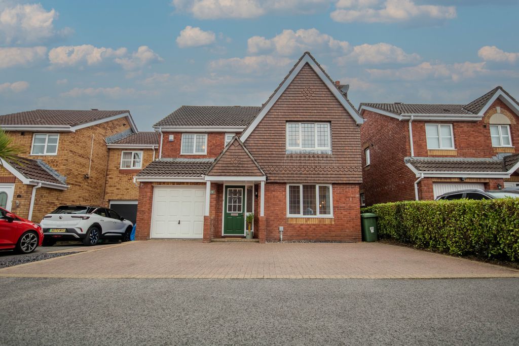 Property photo 1 of 33