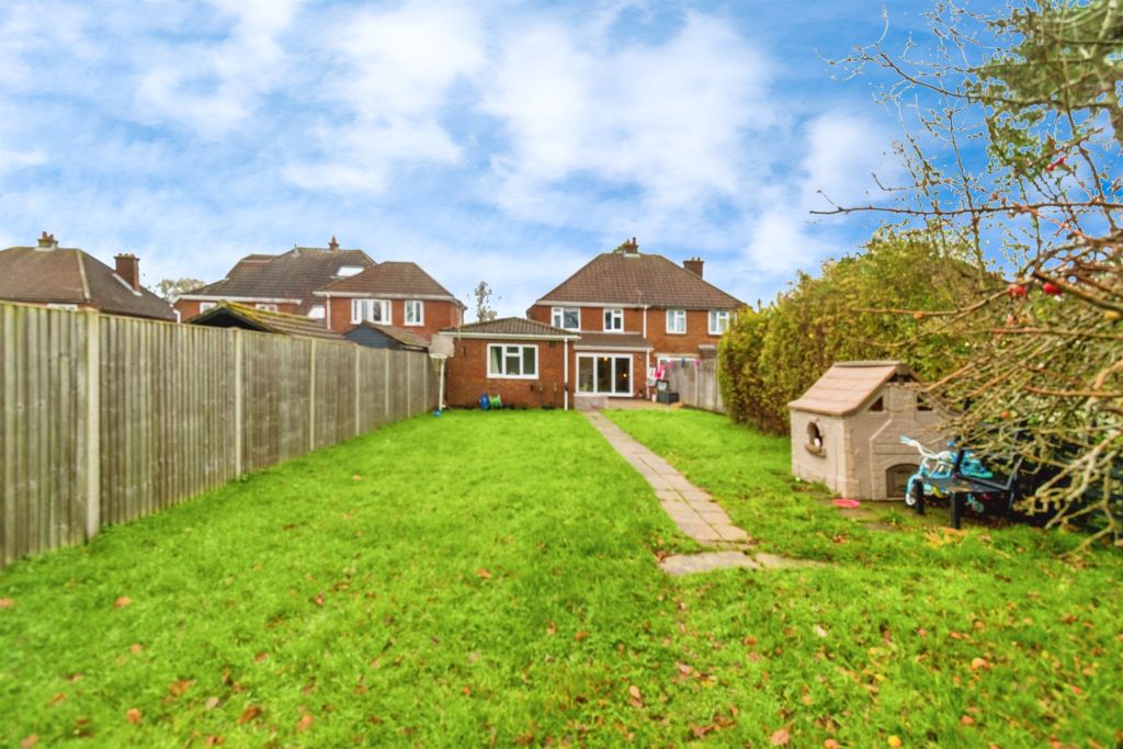 Property photo 2 of 33