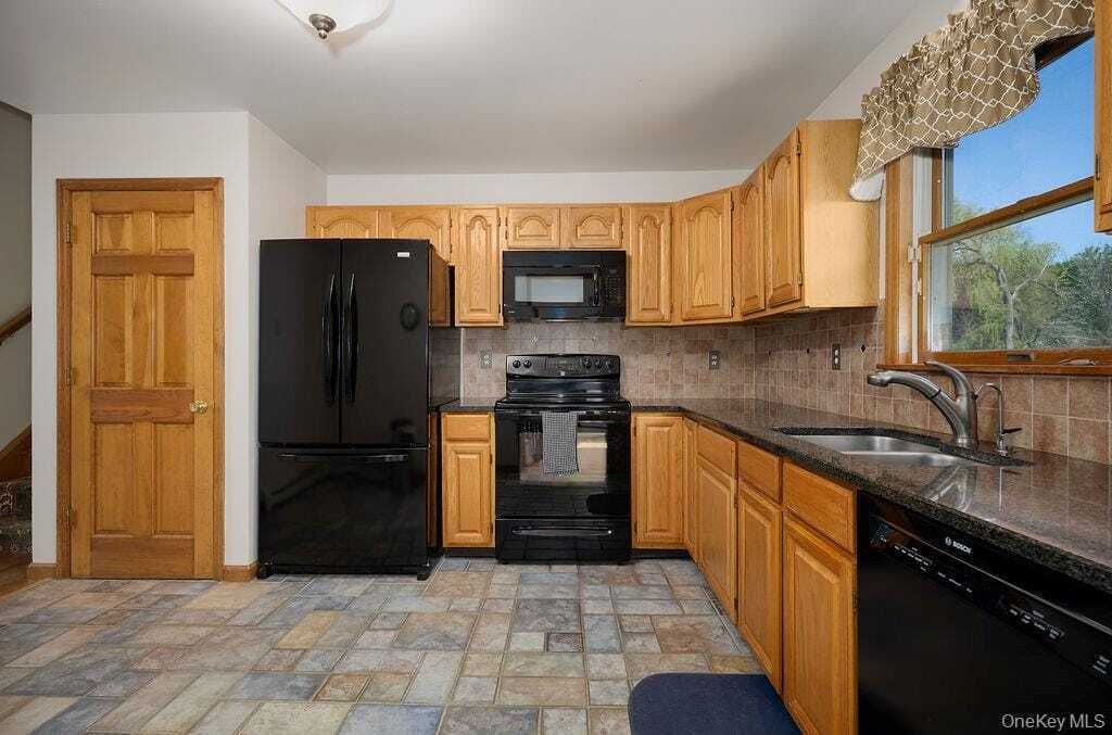 Property photo 3 of 12 <Alttext/>