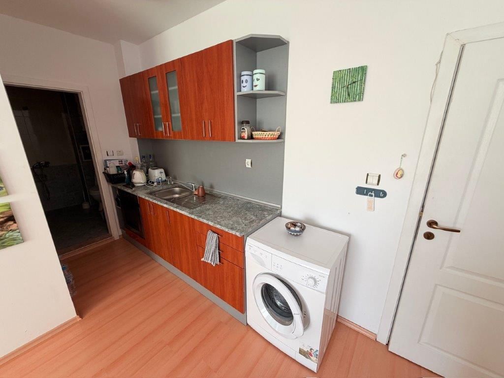 Property photo 3 of 7