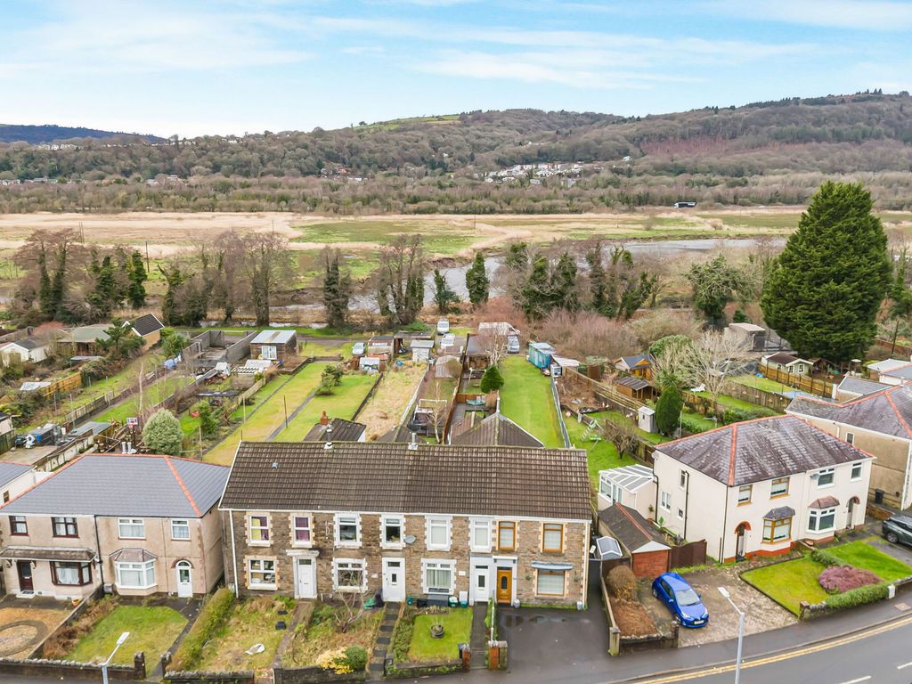 Property photo 1 of 39