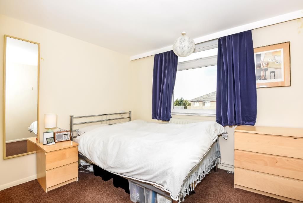 Property photo 3 of 9 Bedroom