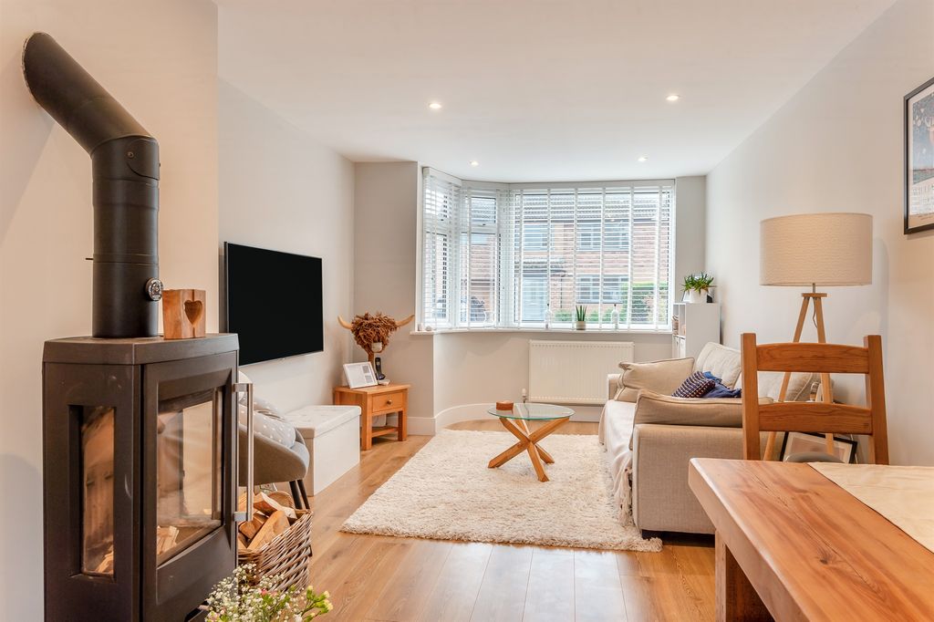 Property photo 3 of 14