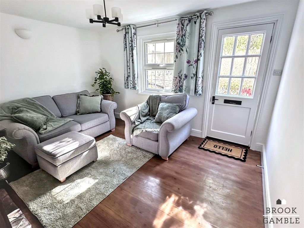 Property photo 2 of 17 01323 438506