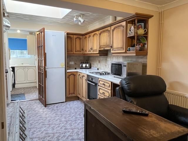 Property photo 2 of 10 Img_9848.Jpg