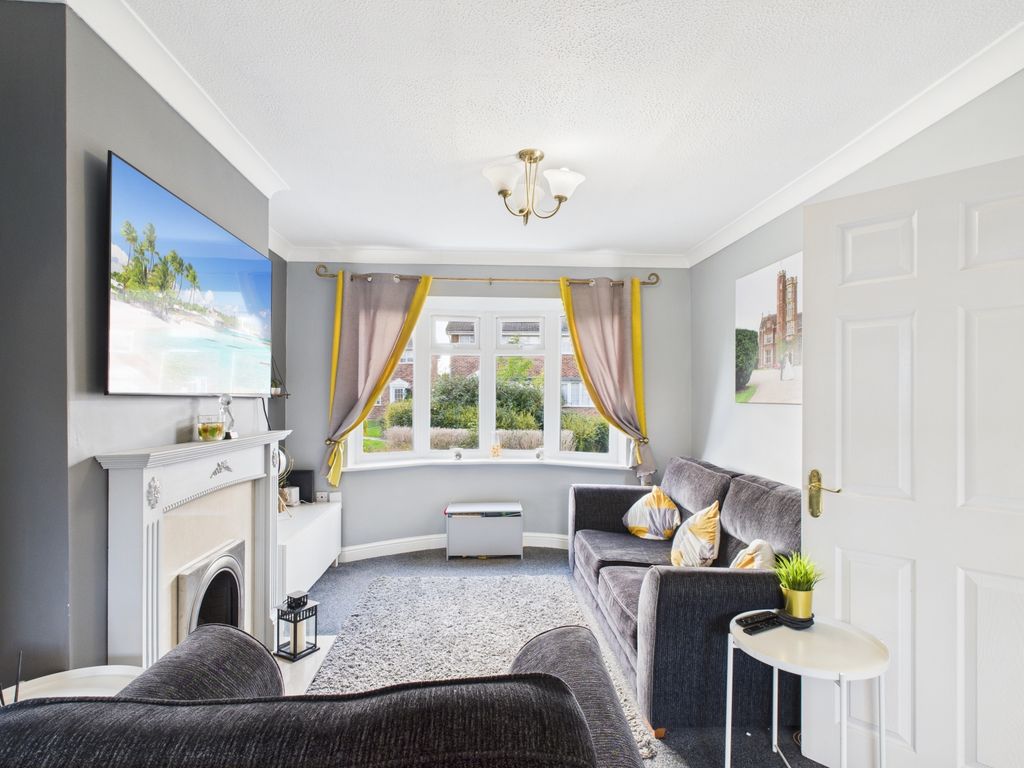 Property photo 3 of 12 Cam02023G0-Pr0179-Still001