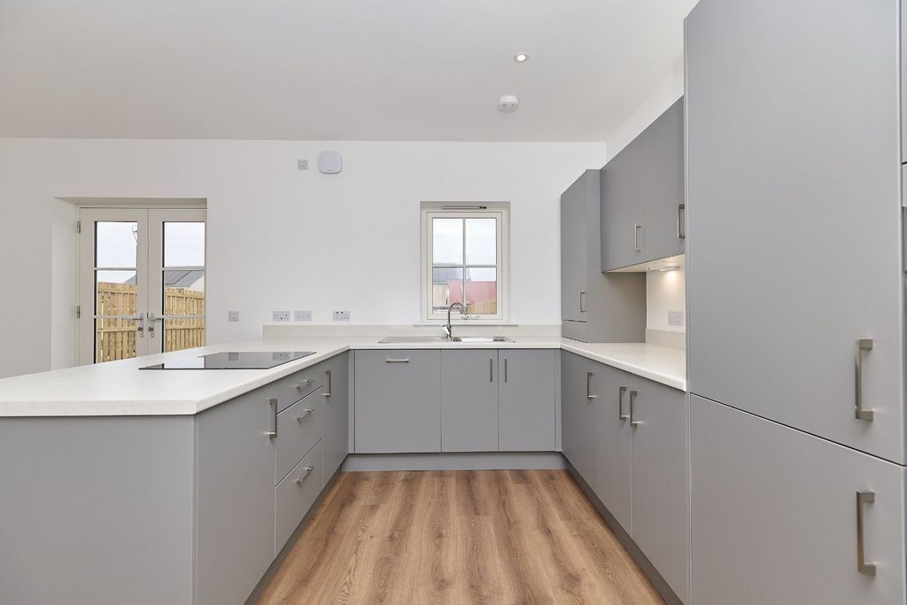 Property photo 3 of 19 Photo 3