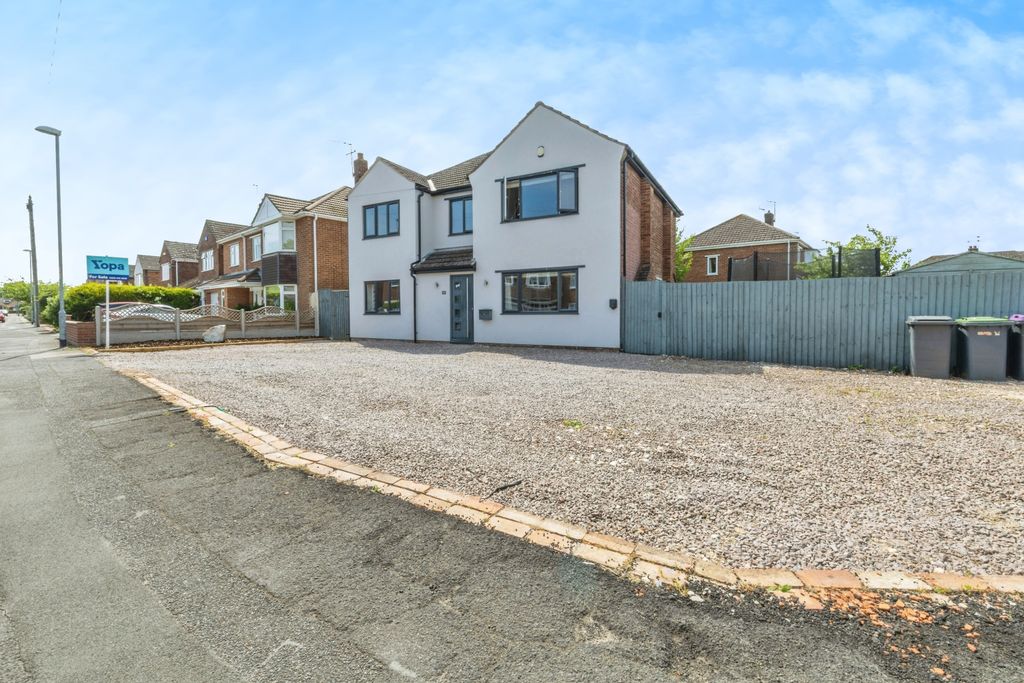 Property photo 2 of 24 Front