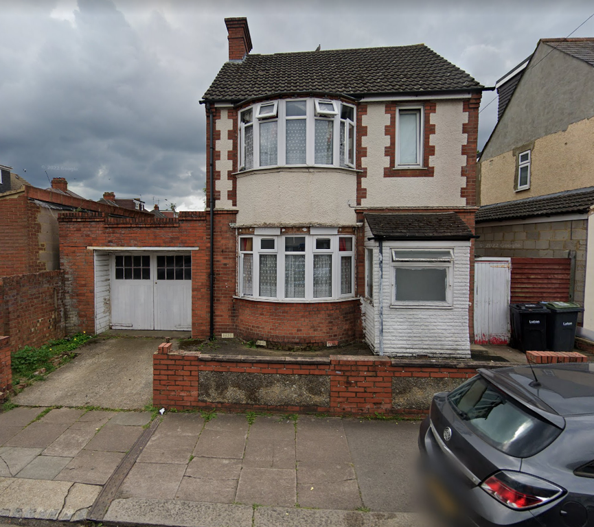 Property photo 2 of 3