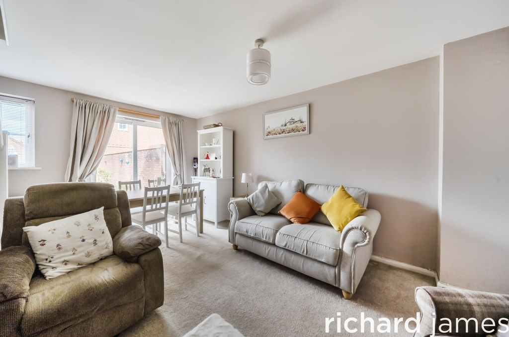 Property photo 3 of 10 c61419B9Ca744747Bd43F1B0132Df0Fe