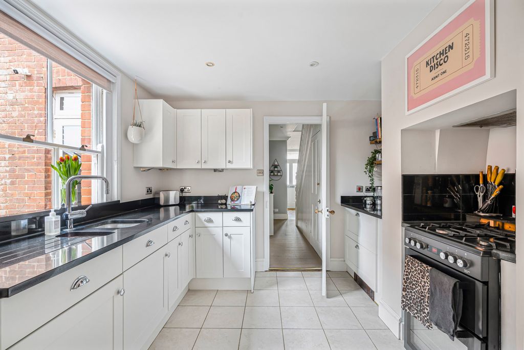 Property photo 3 of 19 7_77904.Jpg