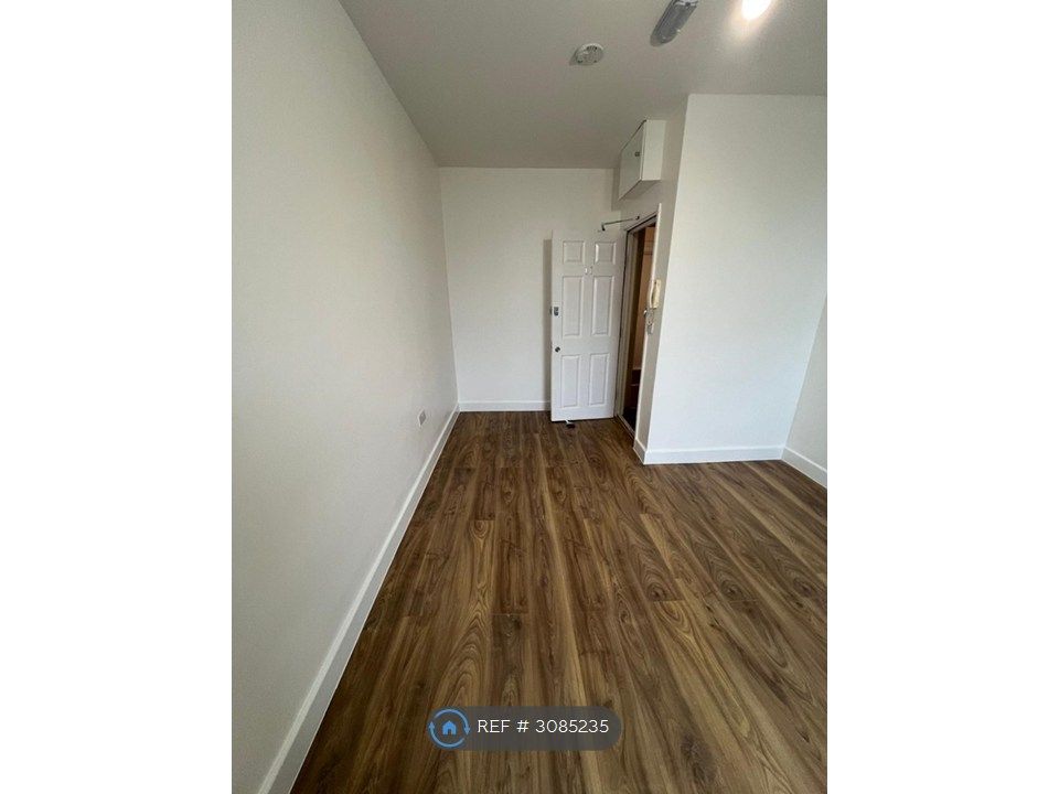 Property photo 3 of 3