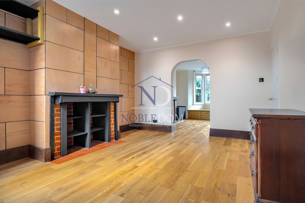 Property photo 3 of 16 Gallery