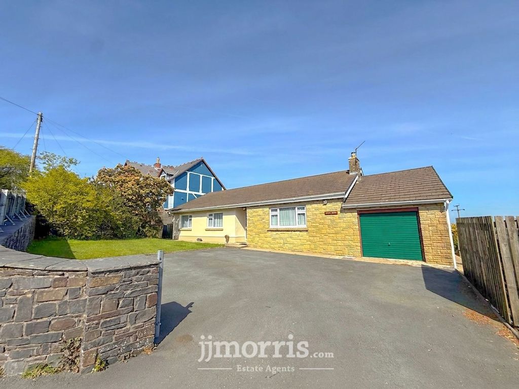 Property photo 1 of 40