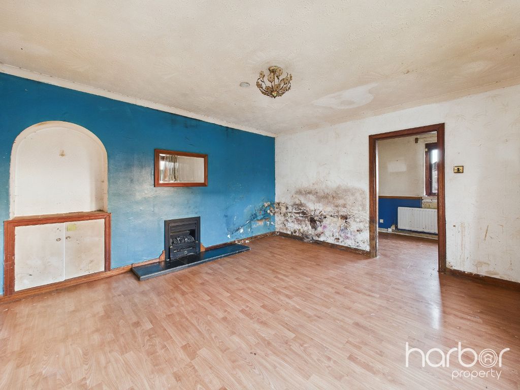 Property photo 3 of 16 4488029