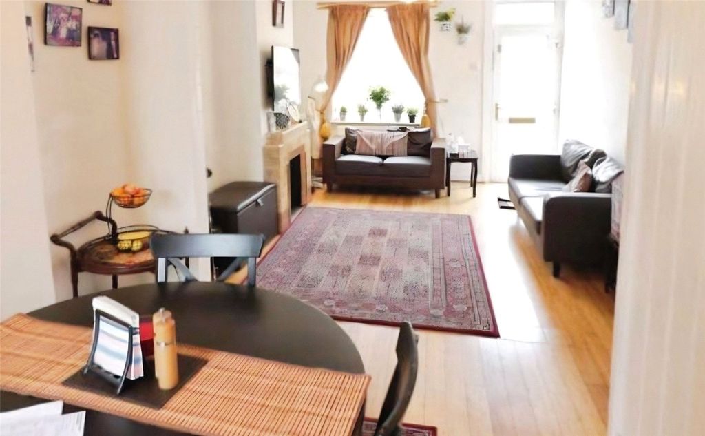 Property photo 3 of 9 Picture No. 08