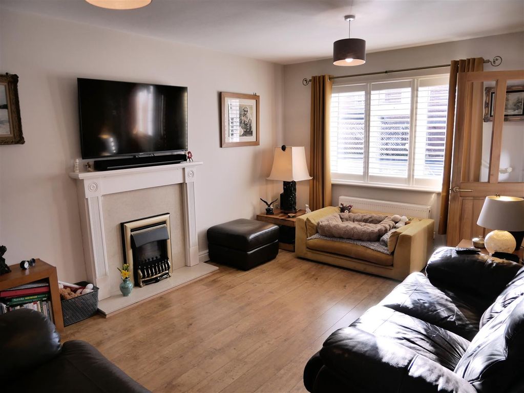 Property photo 3 of 22 P1510450.Jpg