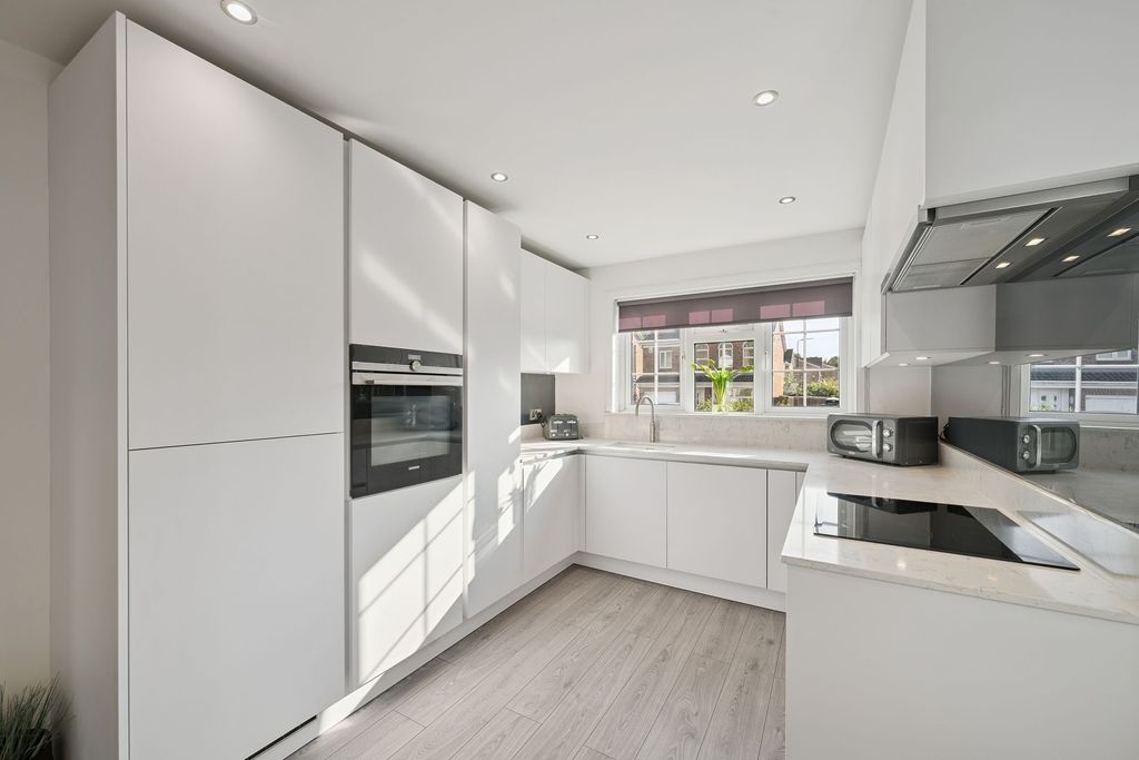 Property photo 2 of 37 Kitchen