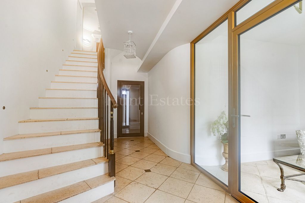 Property photo 2 of 16 Not Specified