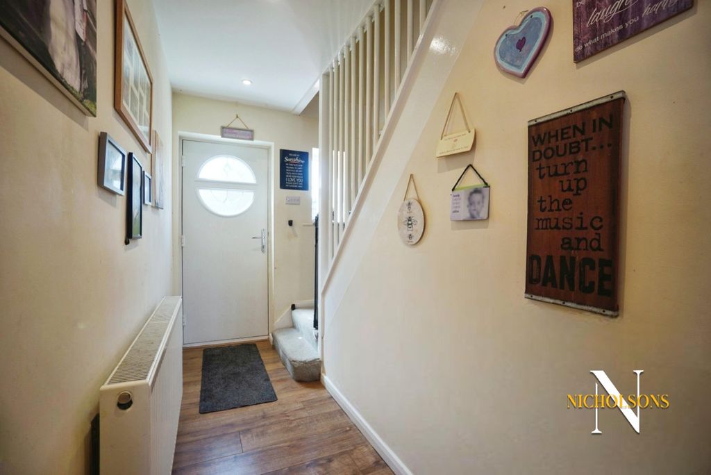 Property photo 2 of 17 3233346