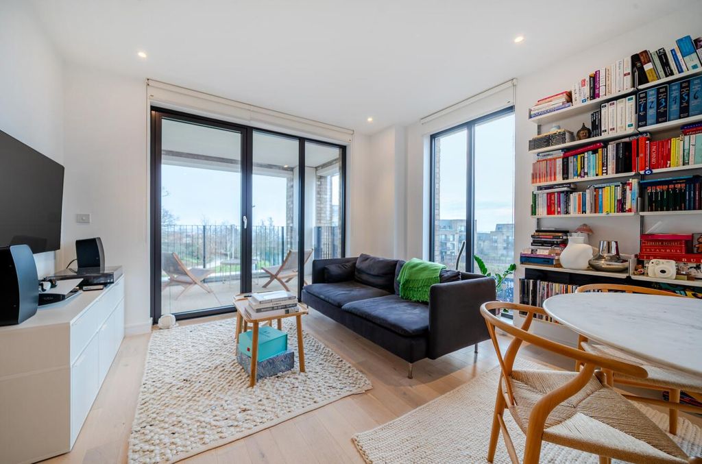 Property photo 1 of 20 1393562-9-6949153c806A0.Jpg